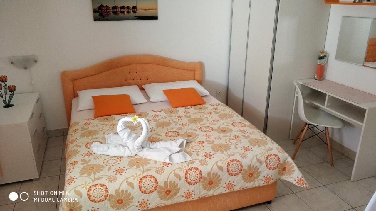 Apartmani Tanja Bol Exterior foto